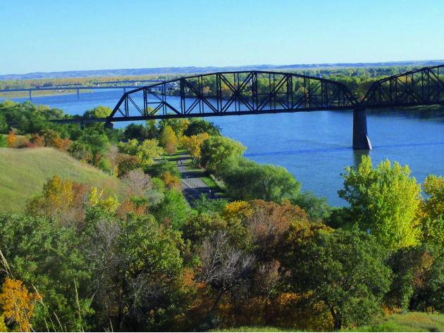 Potential of Missouri River pipelines to Western states opens new front in upstream-downstream fight — Fargo Government news